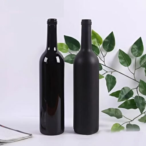 Chai thủy tinh đựng rượu vang 750ml màu đen huyền bí